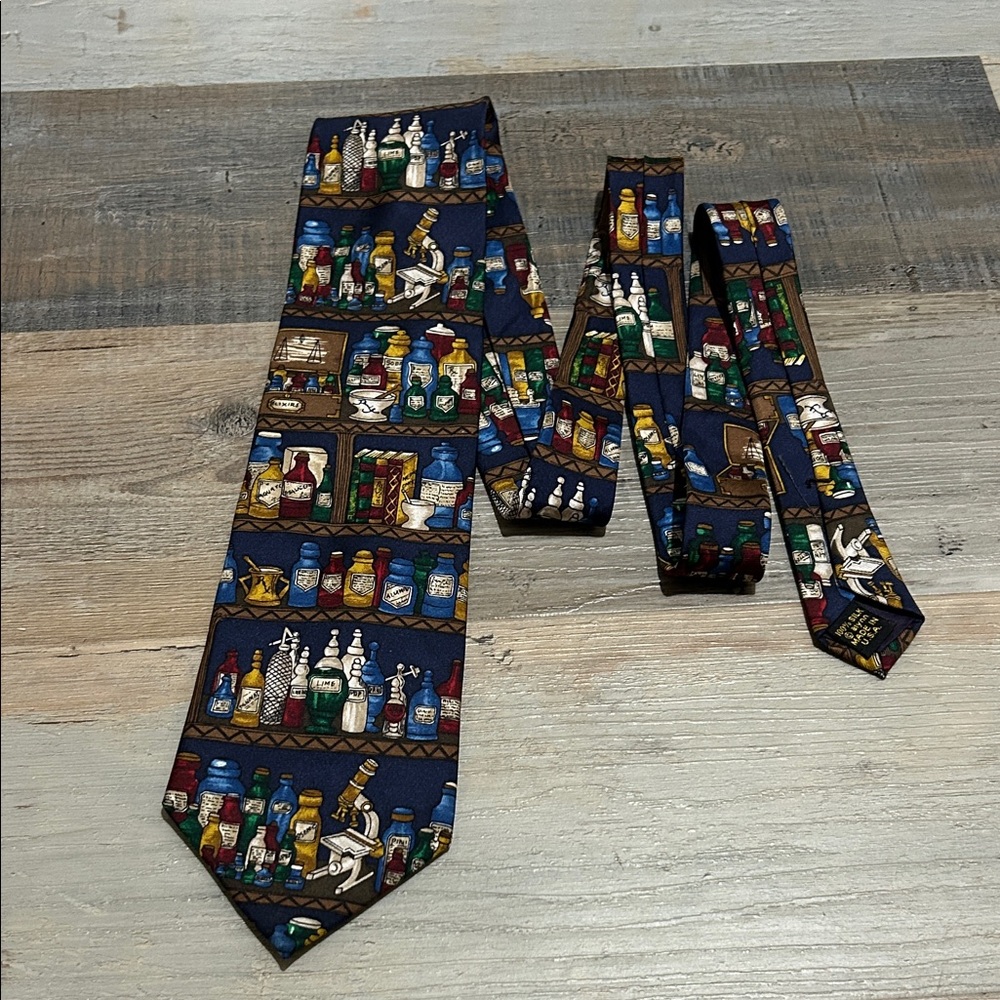 Alynn Tie Men's “Ye Olde Apothecary Shop” Creative American Design Neckwear
